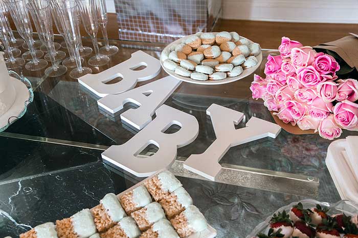 02 Chic-Gender-Reveal-Sign-and-Snacks