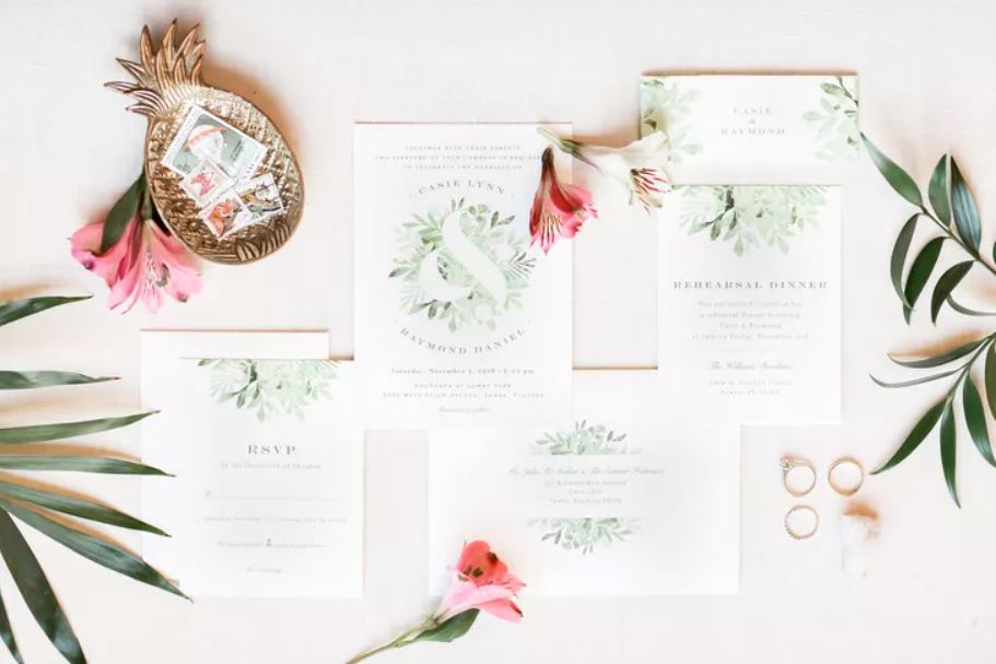 Invitations tropicales modernes de mariage