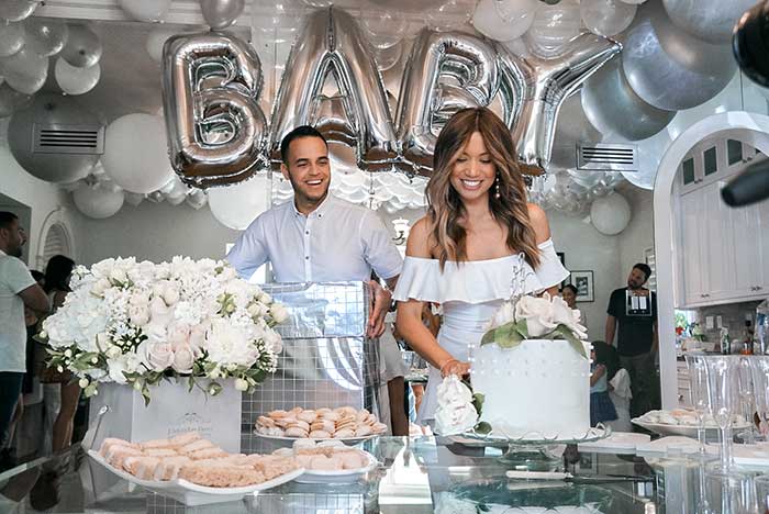 11Gender reveal blanche et argent