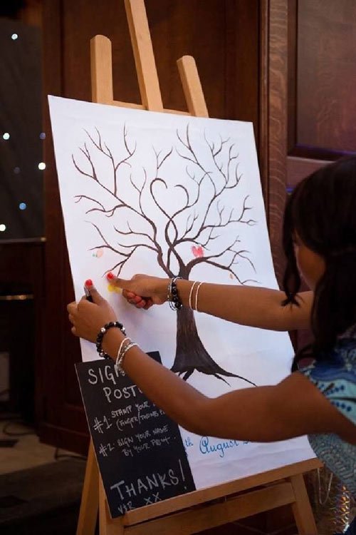 animation-bapteme-arbre-a-empreinte