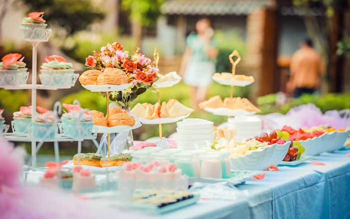 buffet gateau nourtiure communion