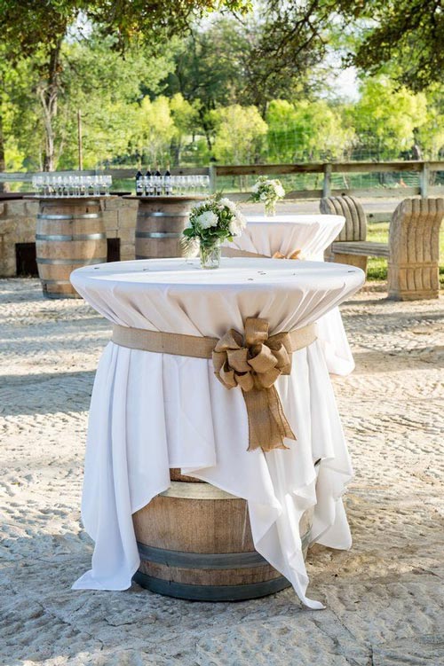 decor-table-ronde-tonneau-vin