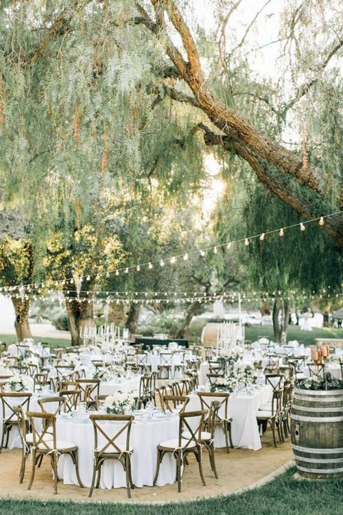 idees-decors-reception-vignoble-exterieur