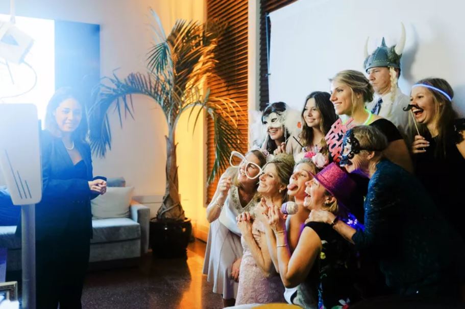 photobooth-mariage-ensemble-rire
